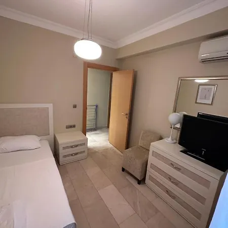 Gold Main Building 3 Bedroom 3*