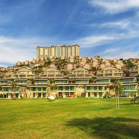 Aparthotel Gold Main Building 3 Bedroom *