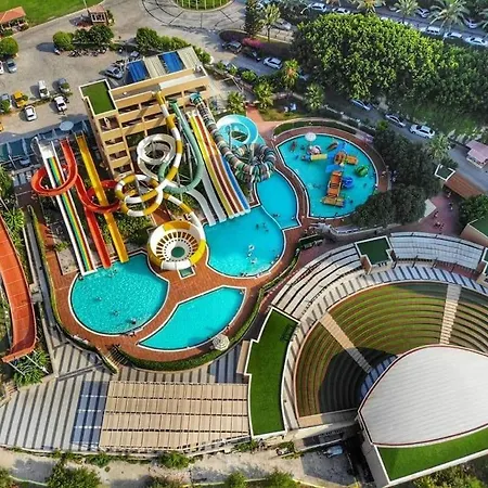 Gold Main Building 3 Bedroom Apart-hotel 3*