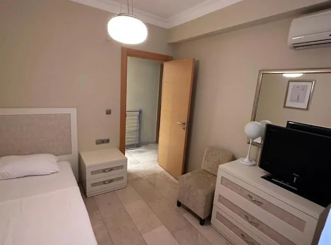 Gold Main Building 3 Bedroom 3*