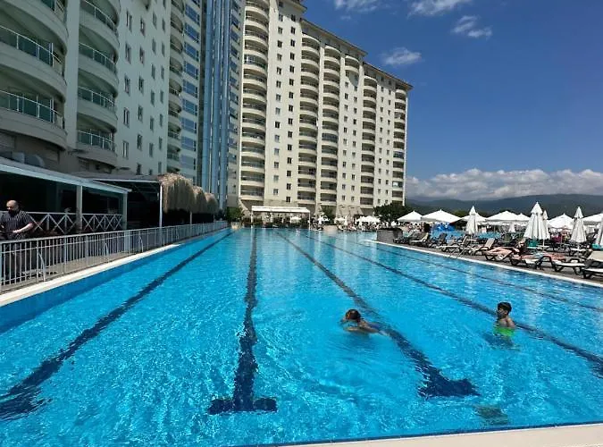 Gold Main Building 3 Bedroom ألانيا